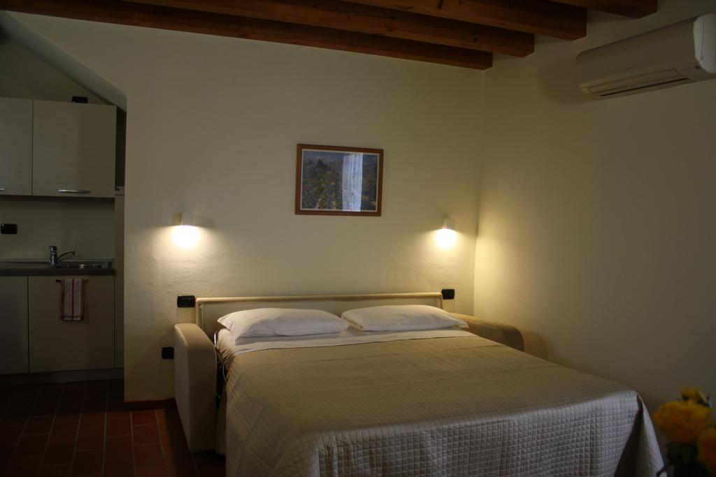 Antica Corte La Valle Guest House Sona Exterior photo