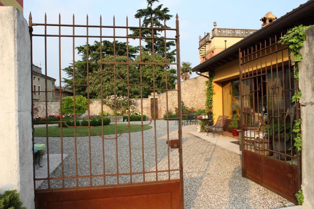 Antica Corte La Valle Guest House Sona Exterior photo